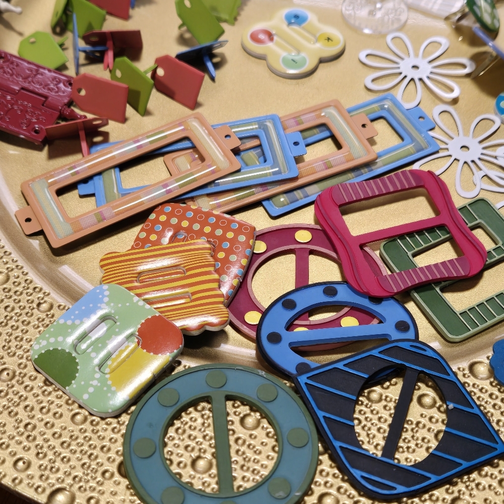Colorful Scrapbooking Embellishments - Picture 10 of 16